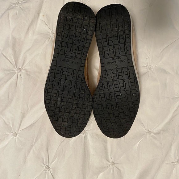 Shoes - Picture 4 of 4